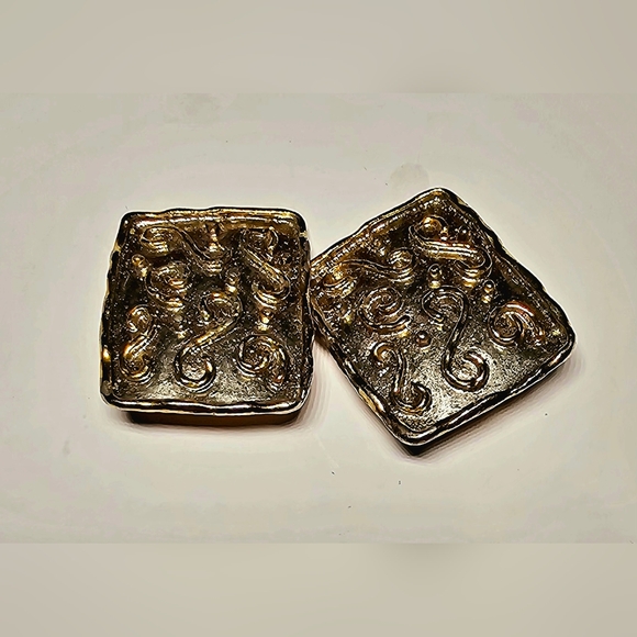 90s high fashion Avon round square S lines textured hammered clip on the - Picture 2 of 8